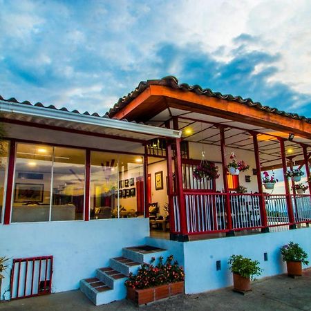 Bosques De La Pradera Hotel La Linda Eksteriør billede