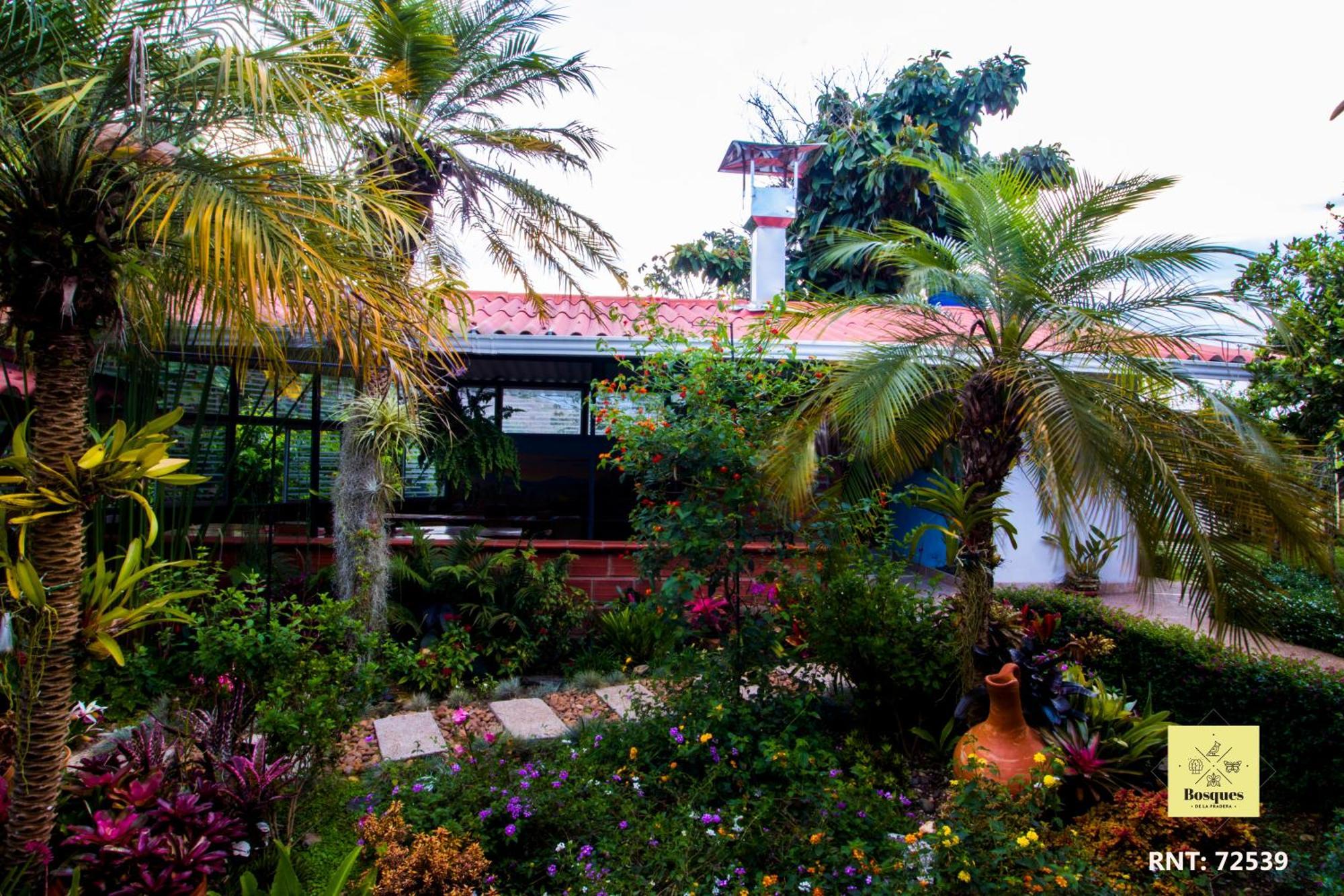 Bosques De La Pradera Hotel La Linda Eksteriør billede